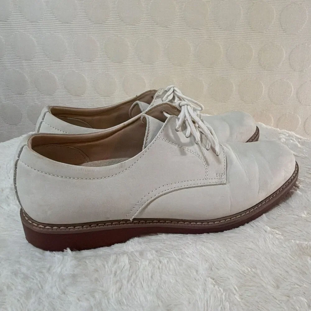 G.H. Bass Pasadena Buck Shoes Men’s 10.5 White Nubuck Red Sole Derby